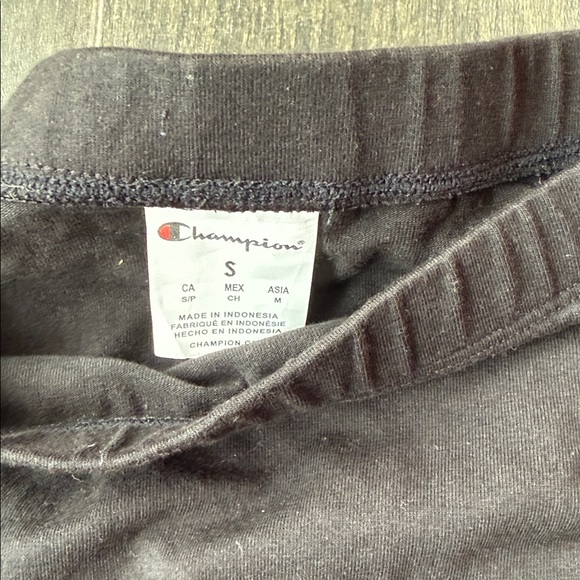 Champion Women's Classic Black Pencil Skirt - Picture 2 of 4